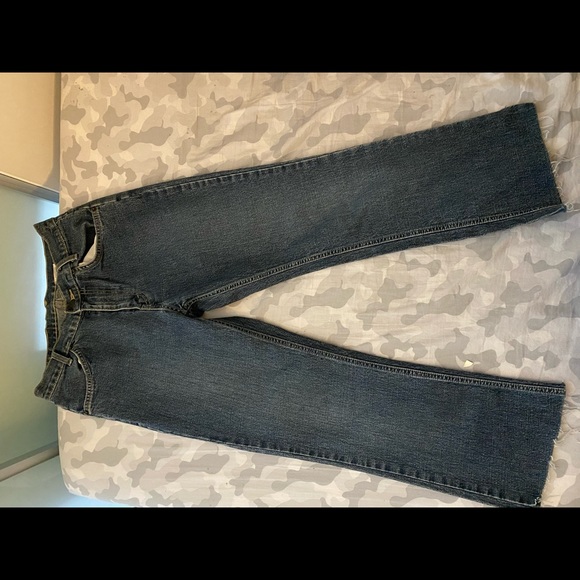 Vintage Levi’s cropped denim - Picture 2 of 4